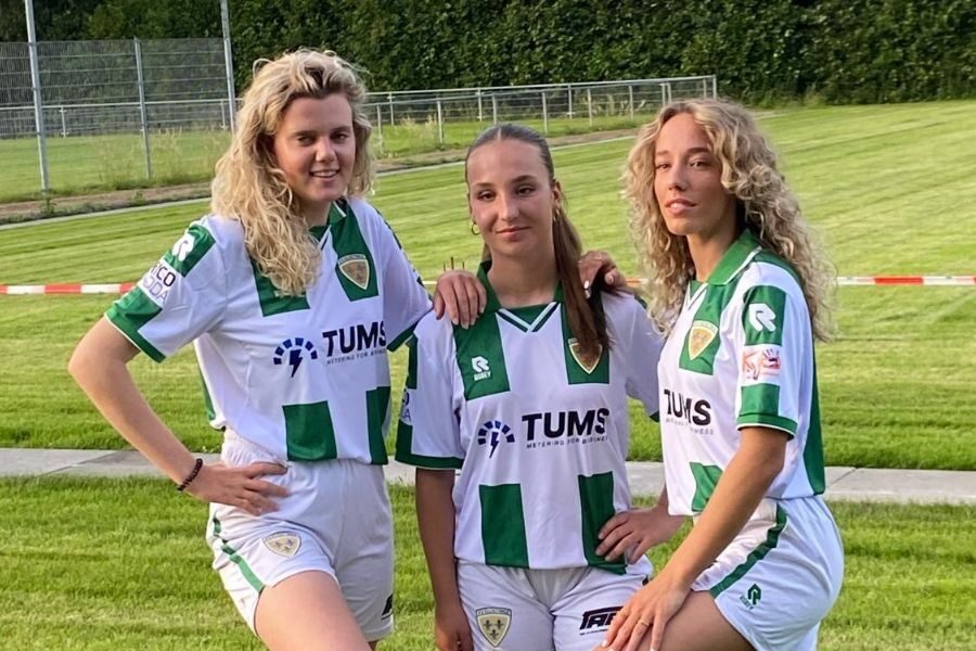 TUMS nieuwe sponsor Vrouwen 1 VV Kloetinge